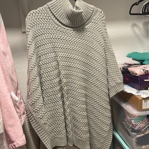 Lole Sweater poncho
